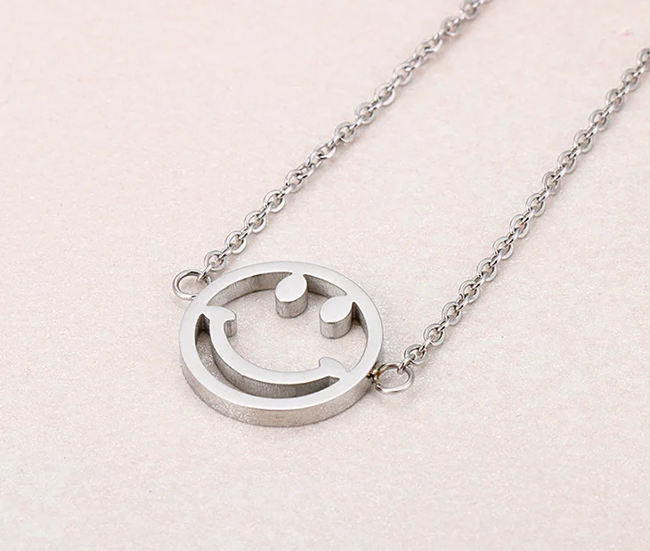 ST29-82- Silver Chain Face Smile Bracelet Stainless Steel Silver Chain Color Jewelry Women Gift Fashion Accessory