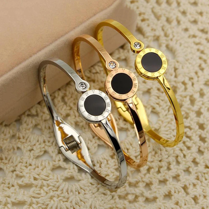 

Trendy Women Rose Gold Cuff Bracelet Luxury Brand Designer Bracelets for Women Roman Numerals Black Shell Female Jewelry