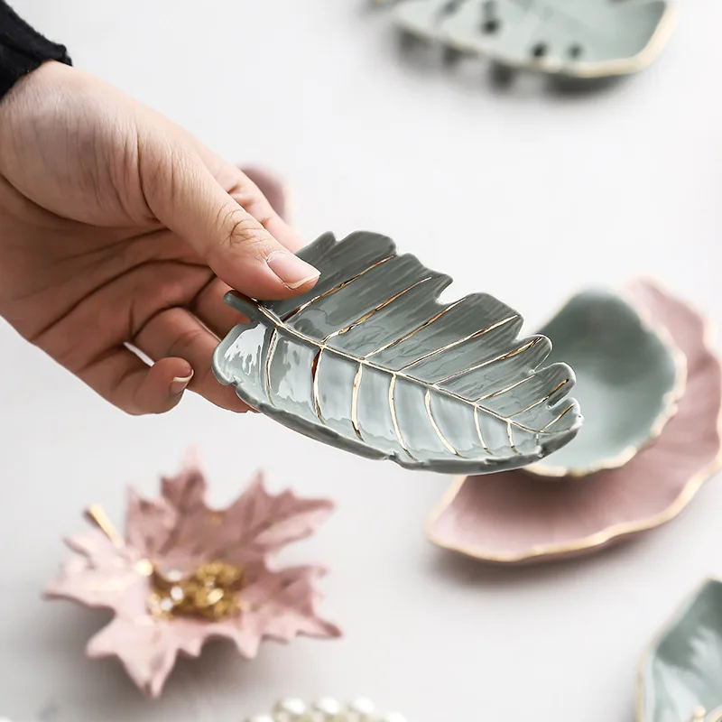 Лучший керамический поднос для хранения тарелок с золотым ободком Зеленый лист