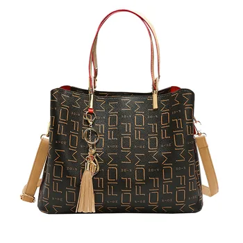 

Fashion Women Shoulder Bag Letter Tassel Buckle Purse Zipper Handbag Phone Bag Designer Handbag Ladies Chain Shoulder Bag 1213