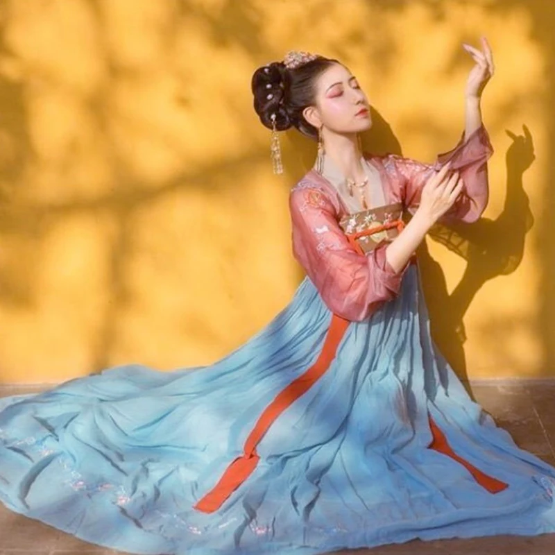 Традиционные танцевальные костюмы Hanfu для женщин с вышивкой, праздничный наряд, народное платье феи, Восточная одежда для сцены DC2693