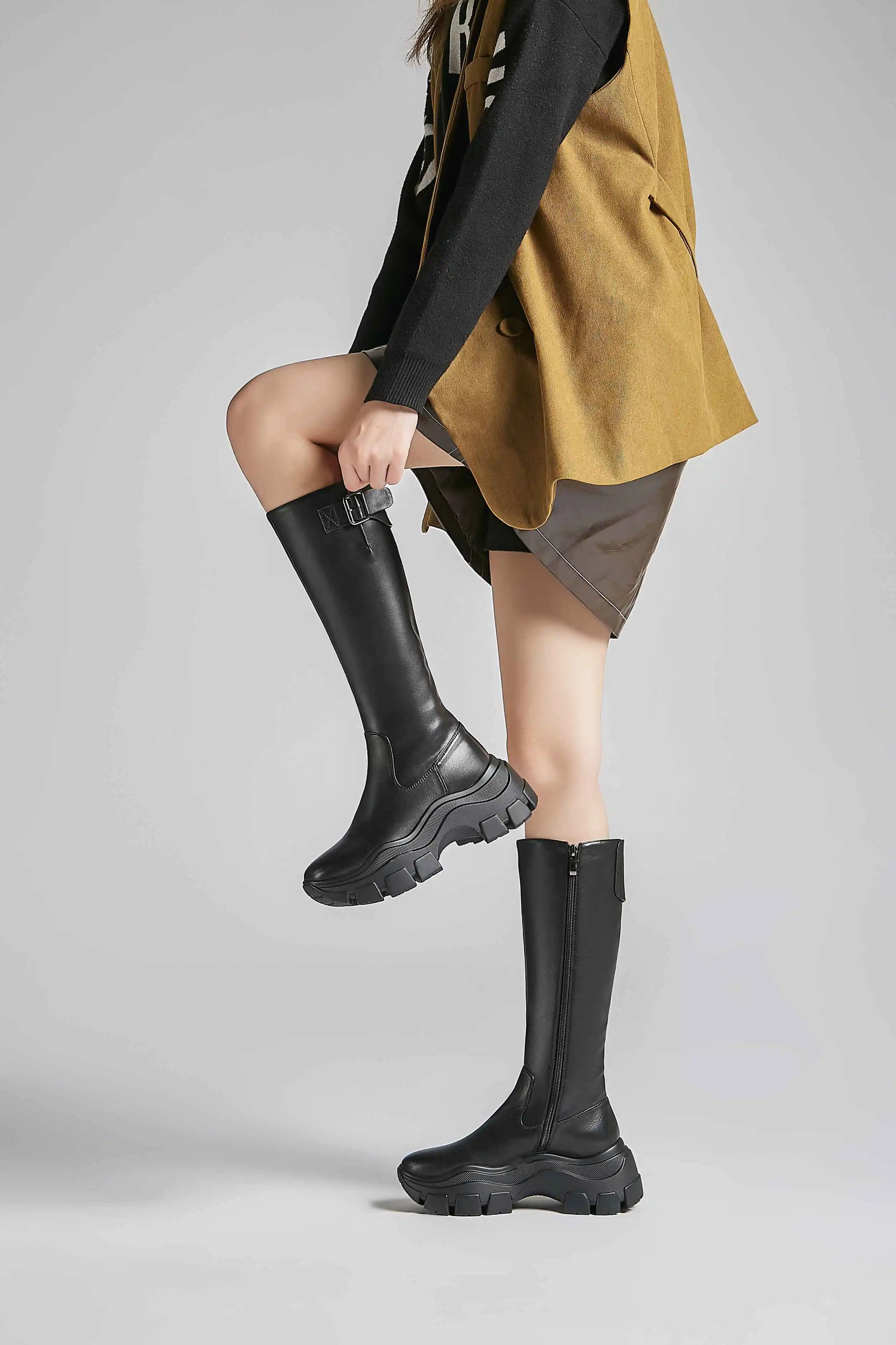 Botas mujer; обувь на высоком каблуке; женские мотоциклетные ботинки из коровьей кожи на толстой подошве; металлические застежки-пряжки сохраняющие тепло сапоги