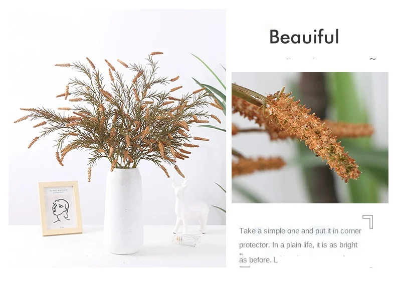 Image de fleurs artificielles dans un vase de style rustique avec un fond blanc