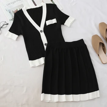 

Heliar 2019 Summer High-Waisted Pleated Skirt and V-neck Buttons Knit Top Two Pc Sets of Women