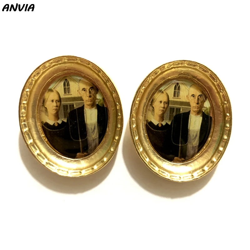 

Hot Sale 2019 New Design Stud Earrings American Gothic Painting Vintage Photo Gold Jewelry Personality Cute Gifts Antique Brinco