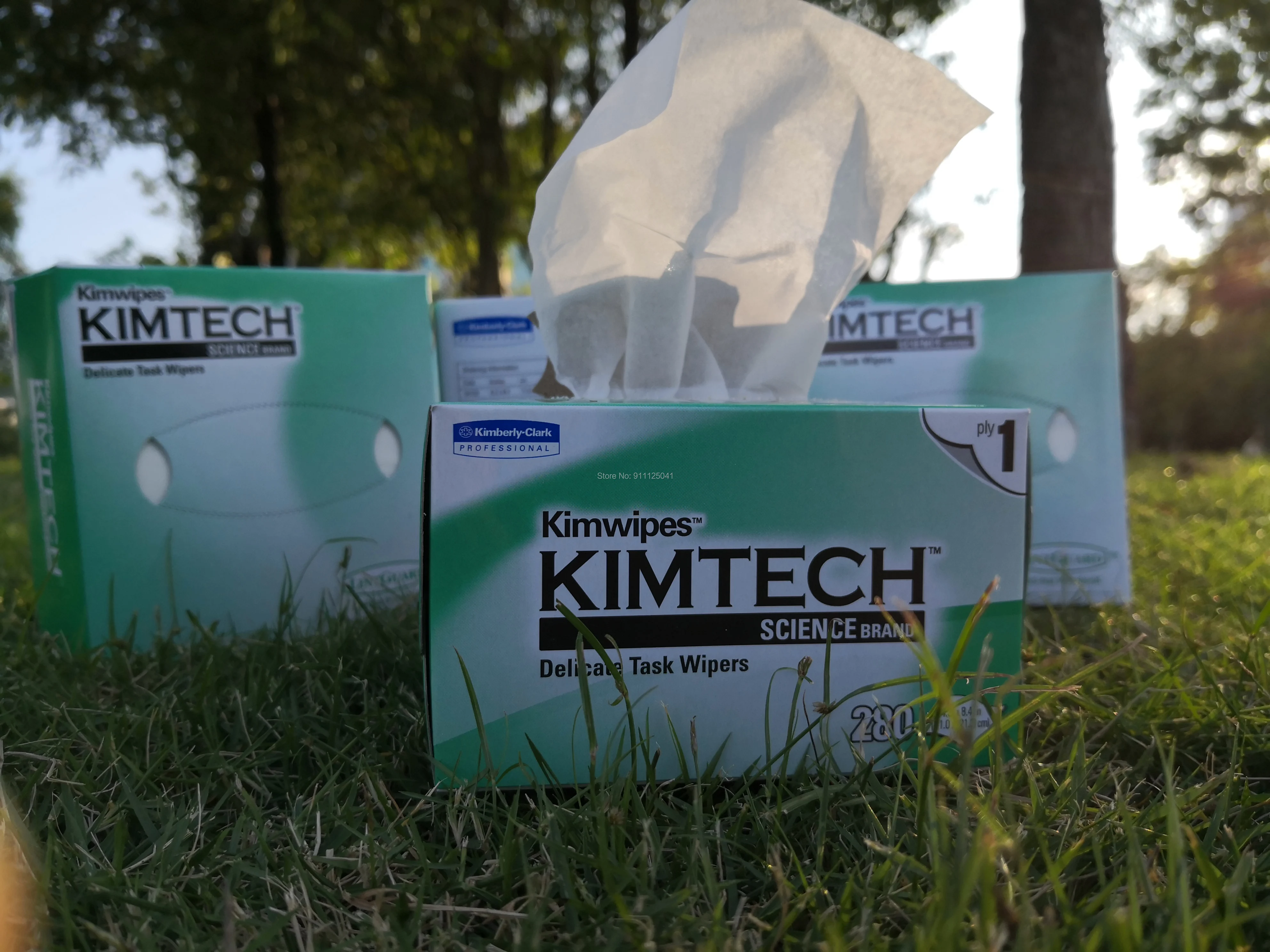 Kimtech Fiber Optic Cleaning Wipes - 560pcs for Screen Polishing, Dust-Free Precision Cleaning. Description Image.This Product Can Be Found With The Tag Names Computer cleaners, Computer Office, Fiber optic kimwipes