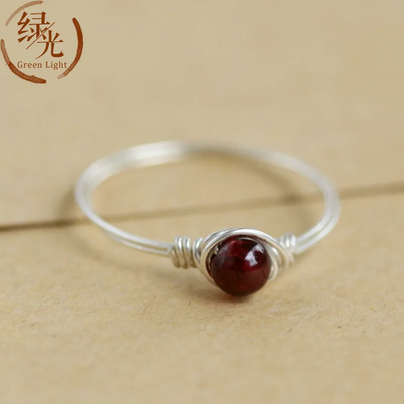 

U54326 Silver Garnet Ring925
