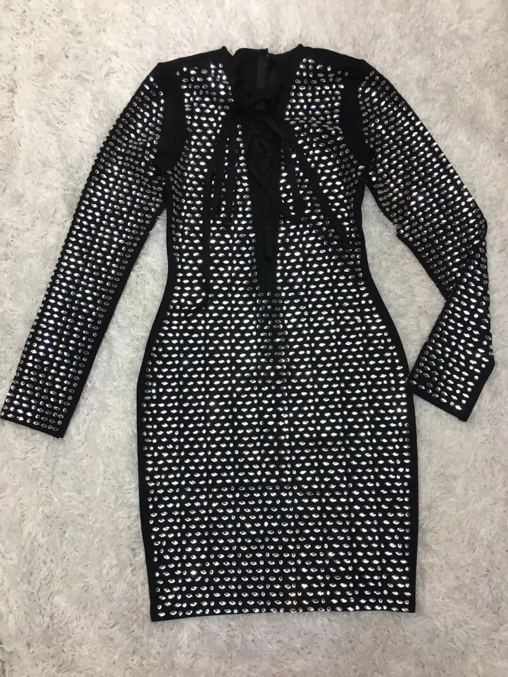 Высокое качество черное с длинным рукавом v-образным вырезом бисером вискоза Бандажное платье Коктейльные Вечерние сексуальные платья