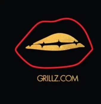 

Customized 500pcs 8x8cm Silver Polishing Black Jewelry Cloth Printed With Shinny Gold Logo OPP Bag Individually Wrapped