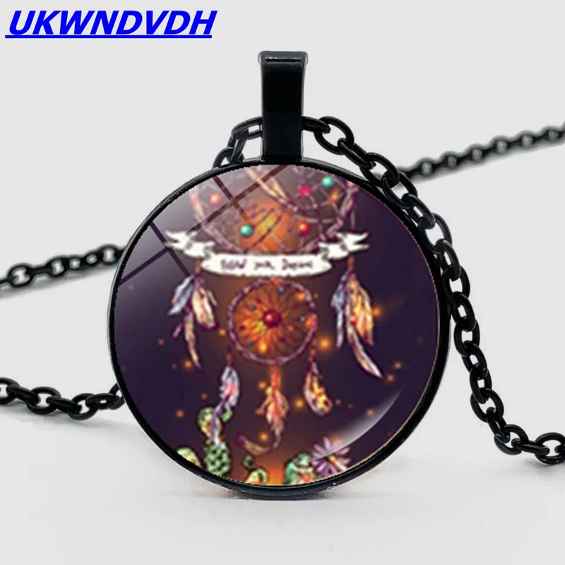 

Dreamcatcher Wolf Totem Crystal Bouncy Fashion Pendant Necklace Vintage Classic Women's Necklace