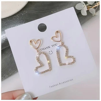 

New Korean Hollow Rhinestone Star Love Heart Stud Earrings for Women Cute Fashion Girl Ear Jewelry Brinco Gift
