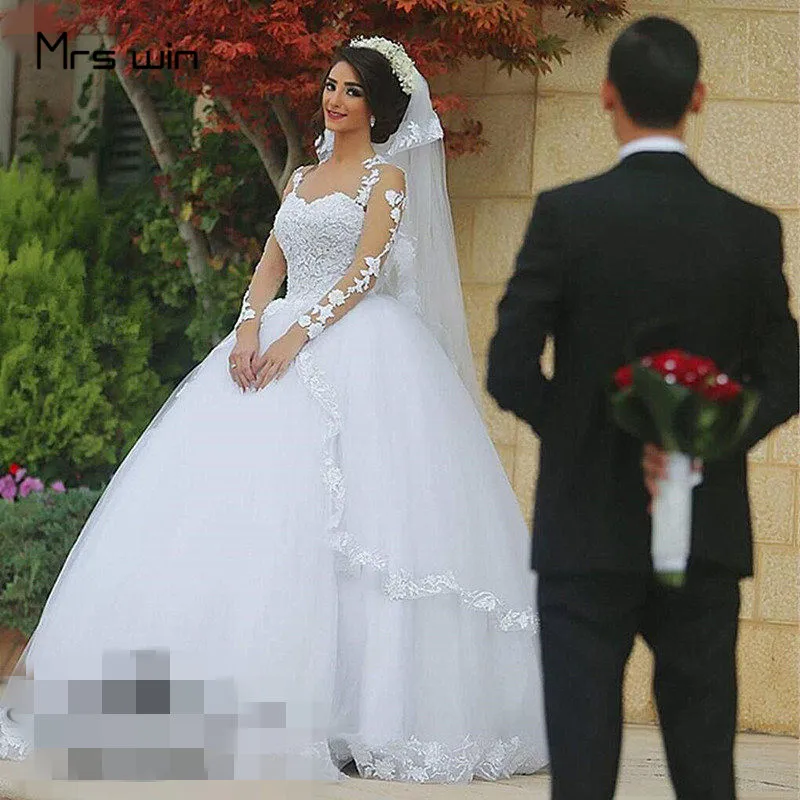 

Mrs win Wedding Dress Elegant Strapless Wedding Dresses Long Sleeve Vestido De Noiva Lace Plus Size Bridal Ball Gowns HR016