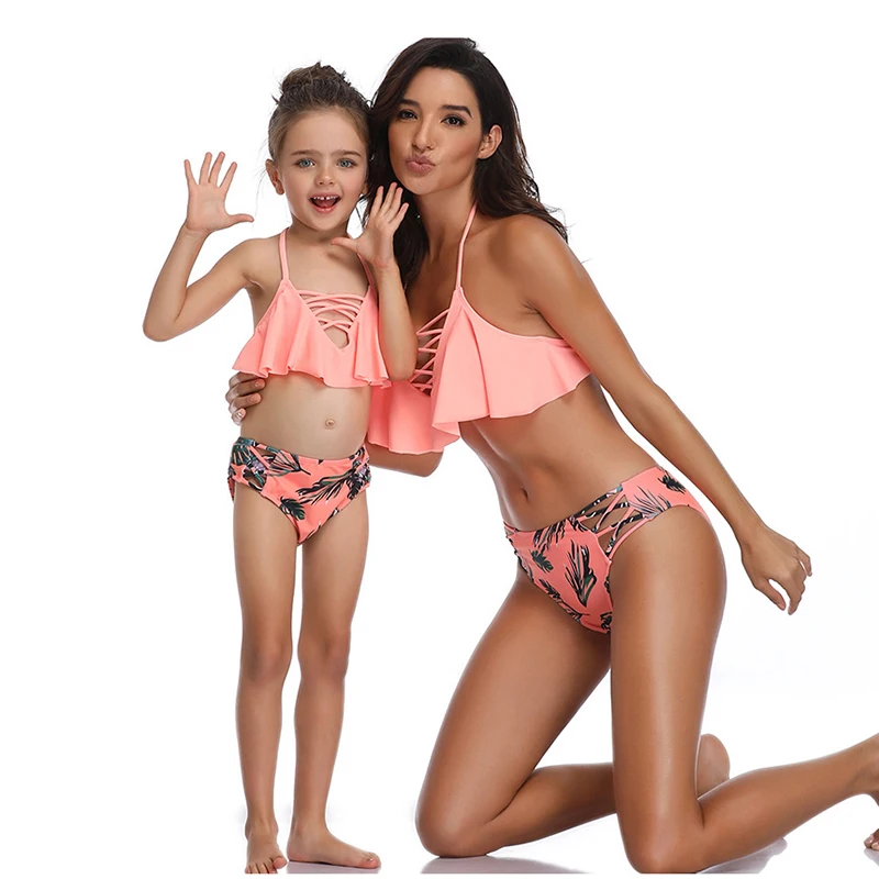 

2020 New Summer One-Piece Mommy And Me Swimsuit One Shoulder Cut Out Swimsuit Mother And Daughter Print Family Matching Swimwear