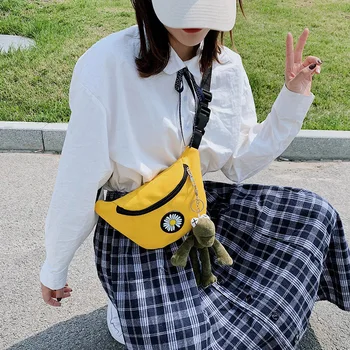 

2020 new women's bag spring and summer fashion Korean version canvas foreign pneumatic chest bag waist bag messenger bag female