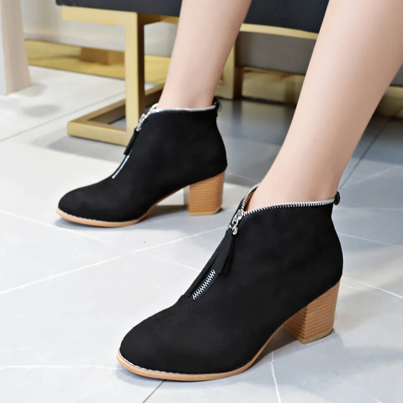 

Women Shoes 2019 Fashion Leopard Print Sexy Pointed Toe Ankle Boots Slip On Deep V High Heel Martin Boots Lady Party Shoes