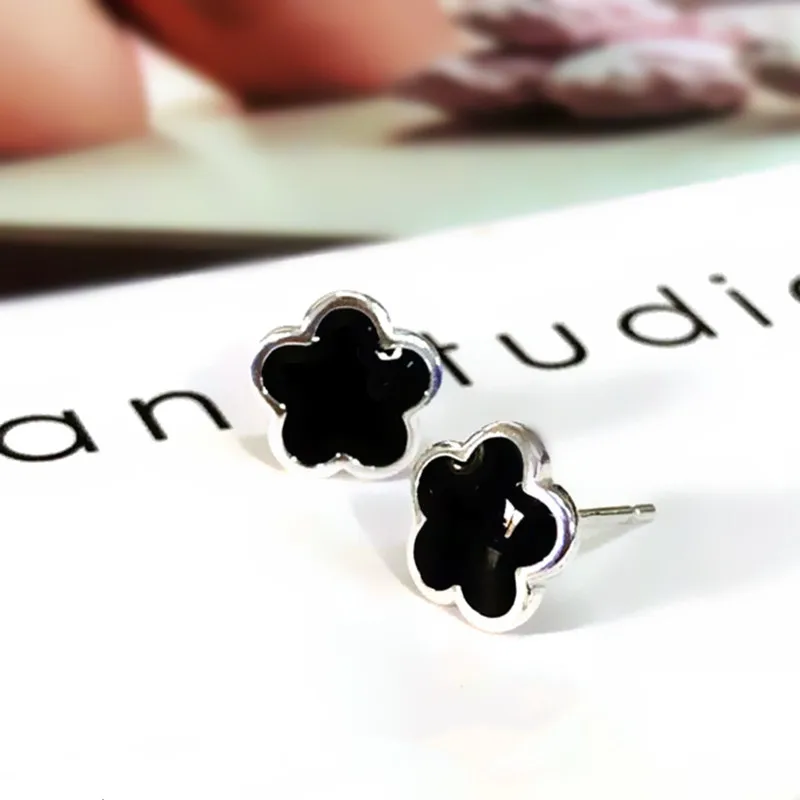 YIZIZAI Stud Earrings For Women Black Flower Earring Wedding Jewelry Mujer Moda Friendship Gifts Party Korean Style