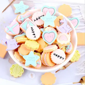 

Resin Flatback Cookies Flat Back Cabochon Kawaii DIY Craft Decoration Miniature Resin Heart star double biscuit Bread Food