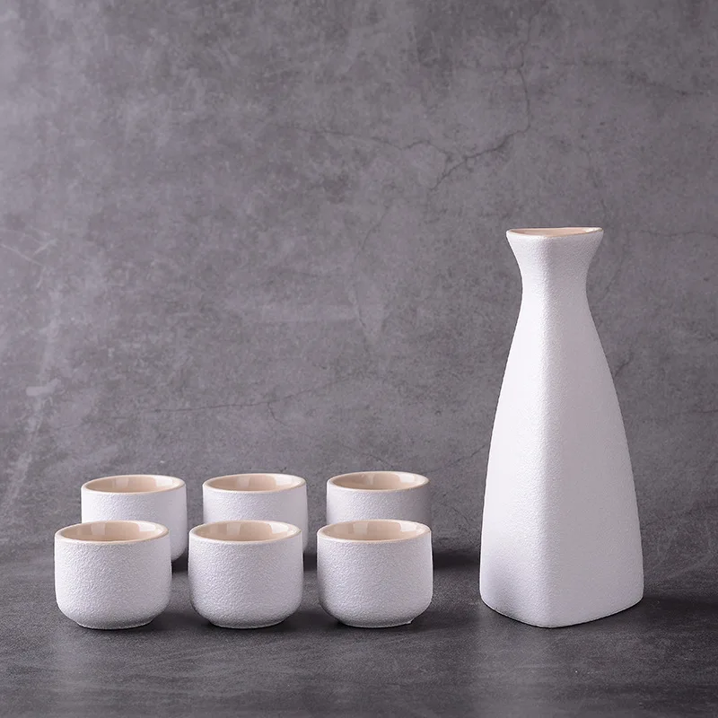 Japanese Ceramic Sake Pot Cup Set Black Stoneware Wine Bottle Wine Bottle Cup 7 Pieces/Set ceramic sake set