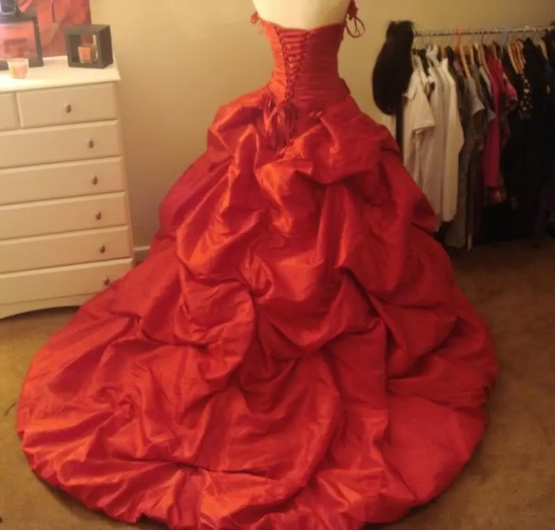 Красные, черные готические vestido de noiva casamento органза; robe de mariage с длинным шлейфом свадебное платье платья для матери невесты