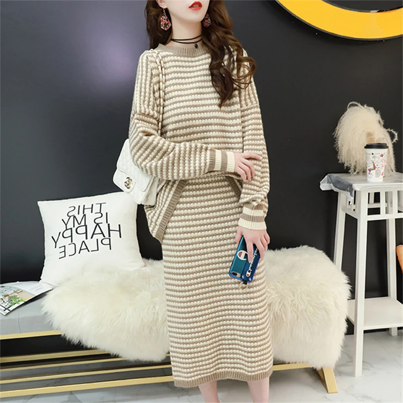 

Autumn knitted suit women 2 two piece set skirt suit oversize warm tracksuit wool vintage suit set stripe elastic women outfits