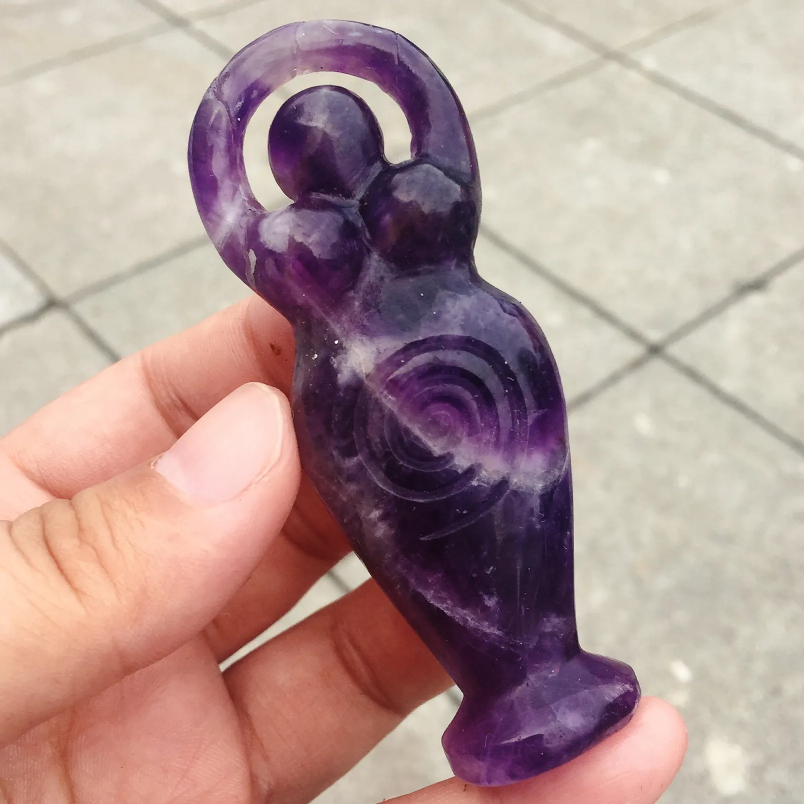 1pcs Beautiful amethyst carving lucky goddess natural fantasy purple crystal quartz luster home decoration Christmas gifts