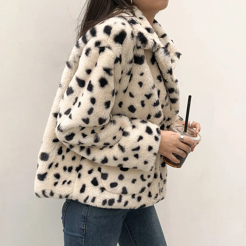 Leopard Coat (1)