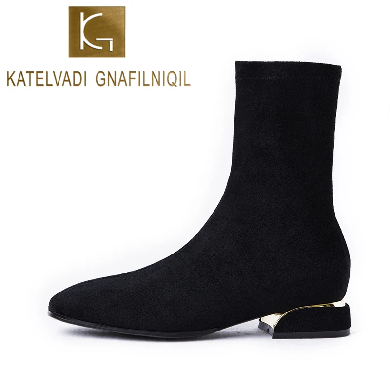 KATELVADI/женские ботинки; сезон осень-зима; эластичные ботинки из флока с круглым носком на не сужающемся книзу массивном каблуке; Модные Черные ботильоны «Челси»; K-545