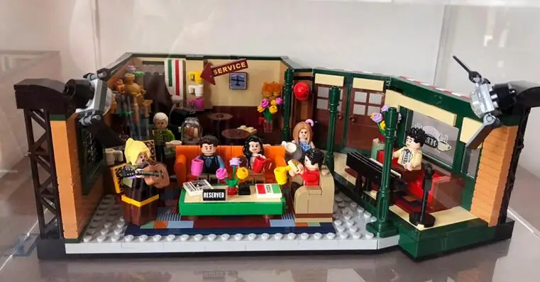 Presale New Classic TV Series American Drama Friends Central Perk Cafe Fit Model Building Block Bricks 21319 Toy Gift Kid |