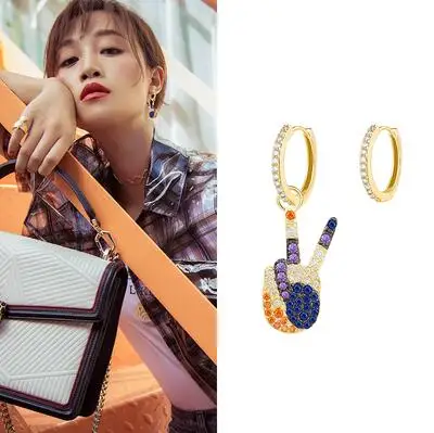 Top Quality New Fashion Eye Skull Dinosaur Asymmetry Hoop Earrings for Women Wedding Zirconia Jewelry - Metal Color: Scissors Hand