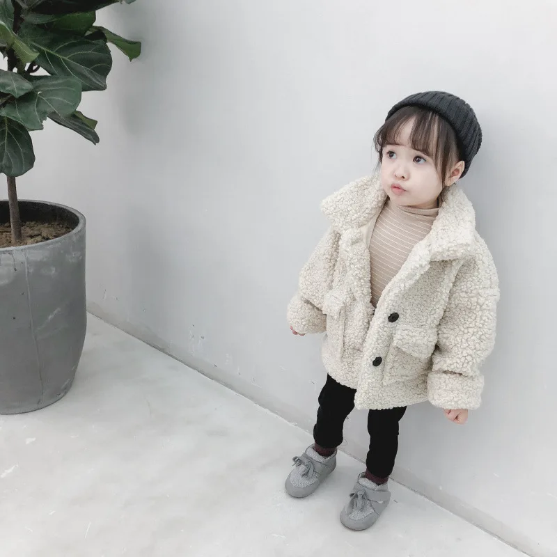 Meninos e Meninas de Pelúcia Inverno da Criança Crianças Velo Engrossado Cabolsa Roupas Inverno 2020 Meninas Cordeiros lã Quente Algodão Jaqueta 28 Mamãe e Bebê