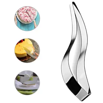 

Cake Slicer Cutter Stainless Steel Perfect Edible Kitchen Utensil Gadget Curved Integrated Cake Cutting Mold Clip