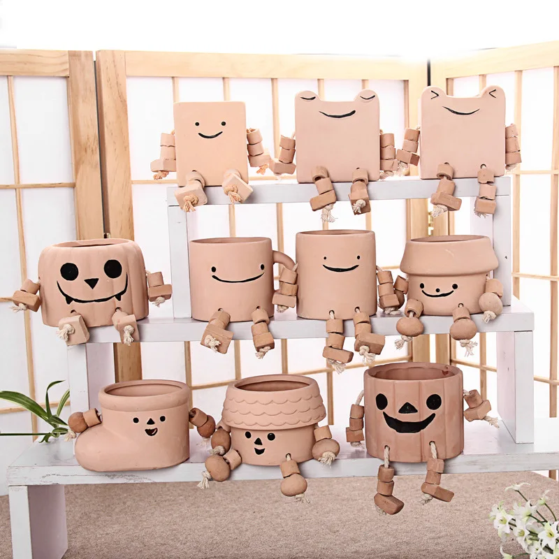 

Flower pots Terracotta Succulent planters Creative cute shape Robot Small Garden decoration random shipping