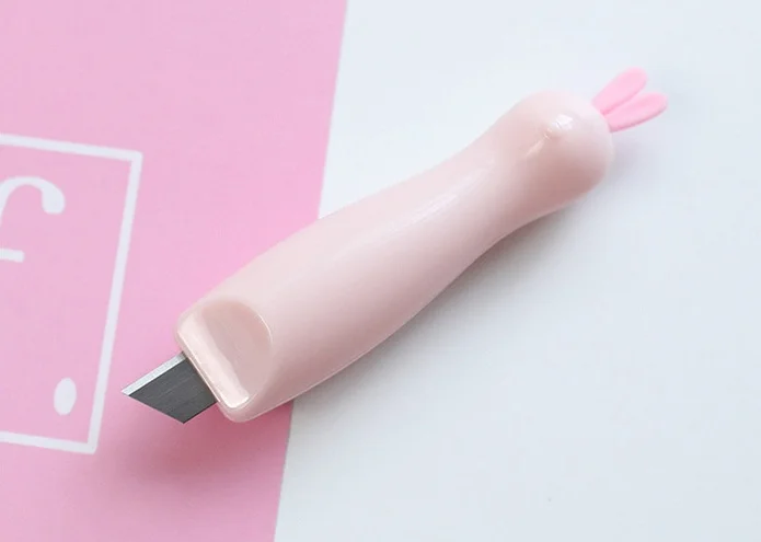 2 шт ручка нож бумажный резак многофункциональный нож Кливер мультфильм металлическая коробка резак карманный нож ремесло нож милые девушки школьные принадлежности - Цвет: pink