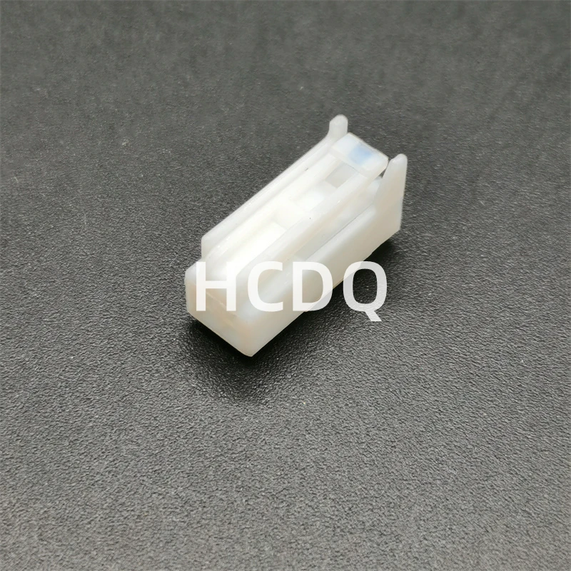 The original 90980-11918 2PIN Female automobile connector plug shell and connector are supplied from stock