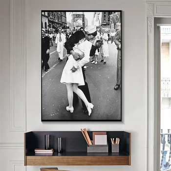 

Vintage Art Black And White wall art Victory Kiss Poster New York Canvas Painting Picture Print Home Wall Art Decoration