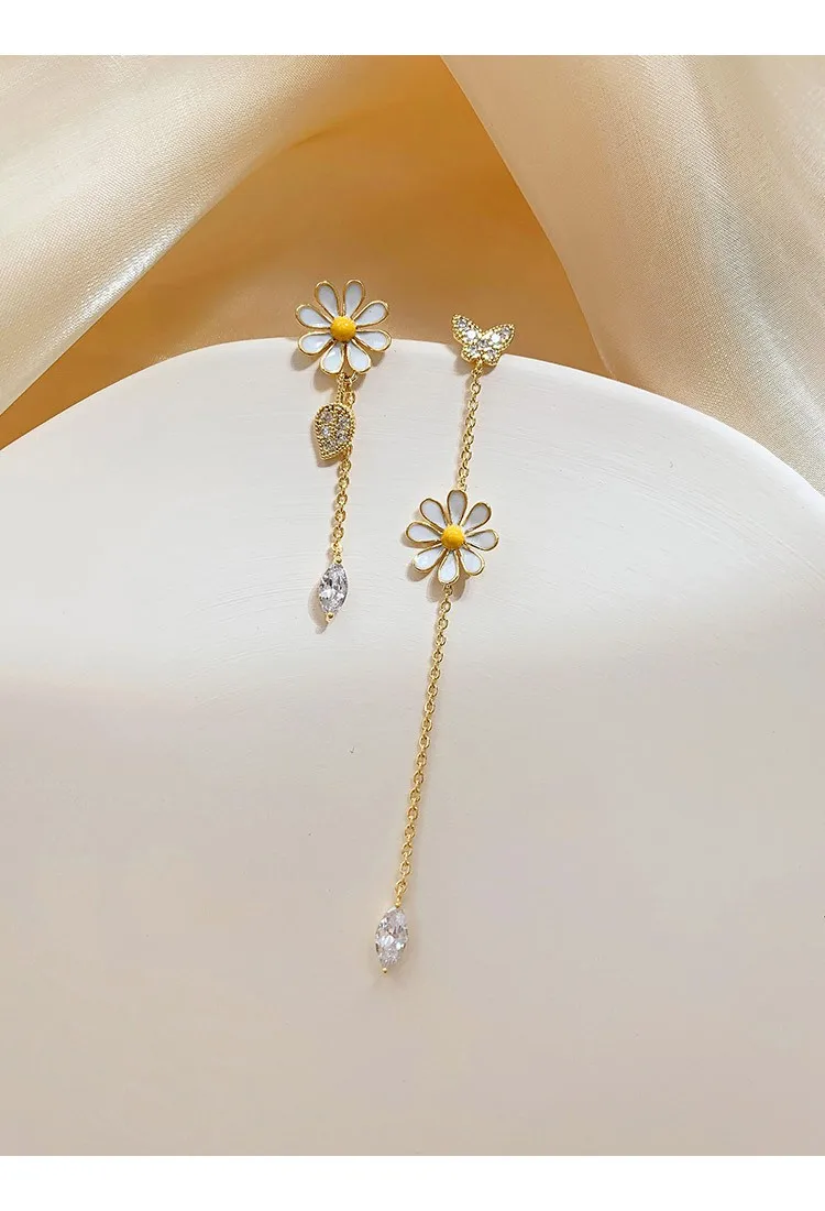 Fashion Sweet Daisy Flower Bracelets Personality Minimalist Flowers Pearl Bracelet Women Party Banquet Statement Jewelry Gift