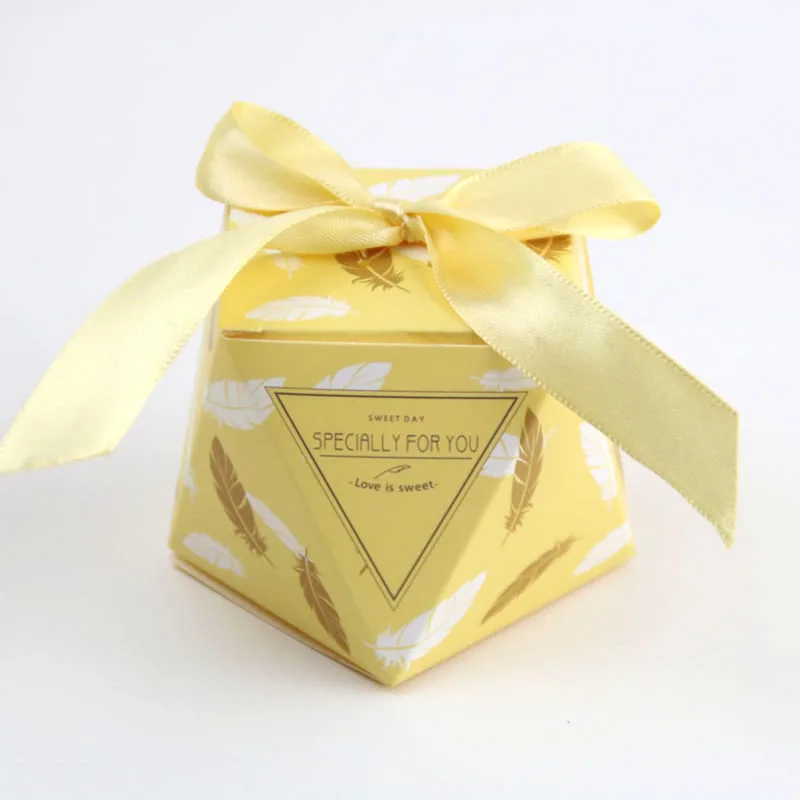 

20pcs Octagonal Exquisite Candy Boxes Creative Bow Knot European Style Candy Sweet Boxes Wedding Birthday Party Gift Boxes