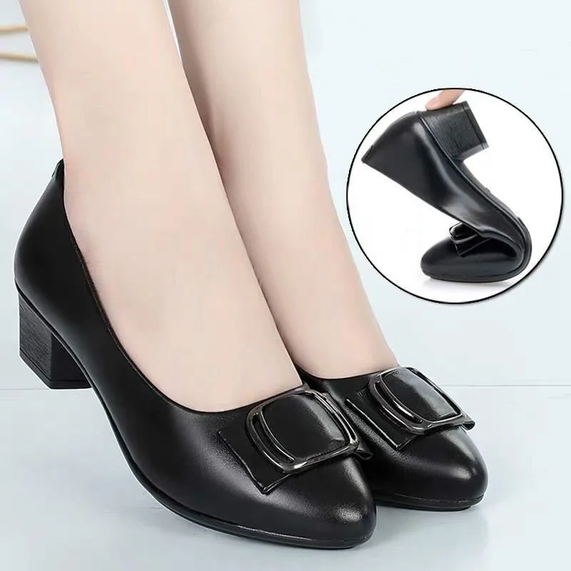 New Middleaged Women's Shoes Soft Leather