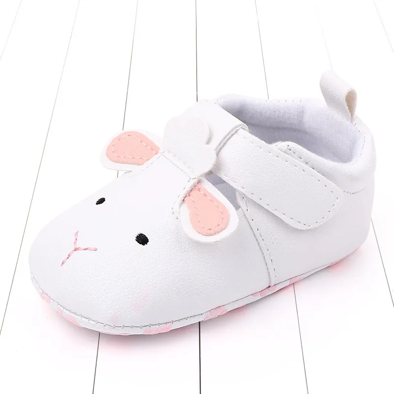 Обувь для первых шагов из искусственной кожи для маленьких девочек; zapatos bebe; обувь для малышей; обувь для маленьких девочек; chaussure bebe fille baby schoenen; детские мокасины