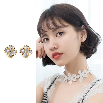 

Mocanie Clear CZ Sweet Mini Bloom Flower Stud Earring for Women Fashion 925 Sterling Silver Beautiful Flora Ear Pin Fine Jewelry