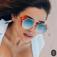 Итальянские роскошные круглые солнечные очки знаменитостей, женские брендовые дизайнерские ветрозащитные солнцезащитные очки из искусственной кожи с заклепками для женщин и мужчин, трендовые солнцезащитные очки