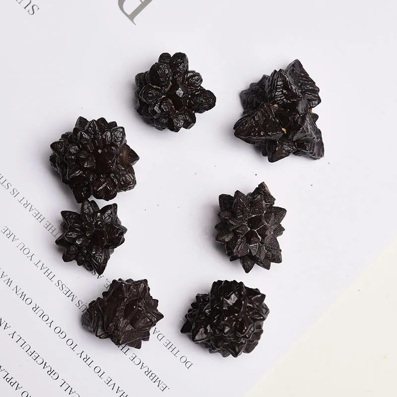 1Piece Natural Carbonic Acid Cluster Crystal Mineral Healing Sample