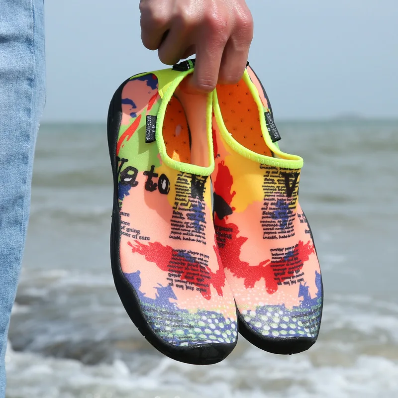

2019 Hot Selling Summer Diving Shoes Snorkeling Shoes Quick-Dry Upstream Shoes Outdoor Sandals Men And Women Swimming Shoes Fact