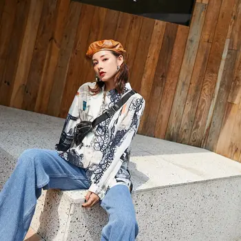 

COIGARSAM Fashion Print Shirt Womens tops Vintage Full Sleeve Loose Women shirts Gods Graffiti 1881