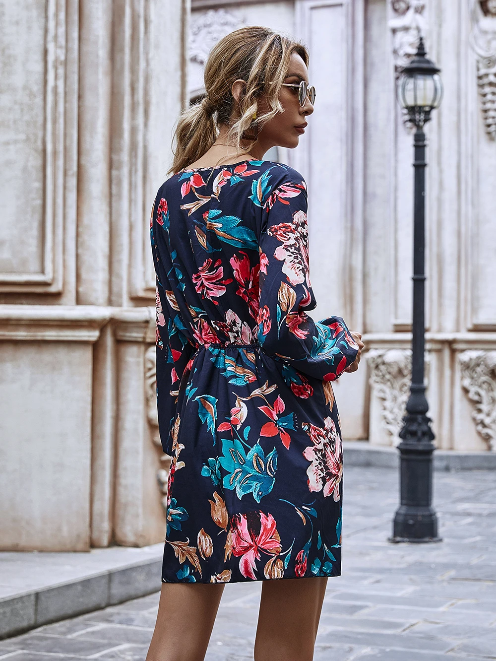Chifirena Vintage V Neck Floral Print Mini Dress Women 2020 Autumn Puff Sleeve Sexy Dresses Elegant Twist Waist Robe Vestidos