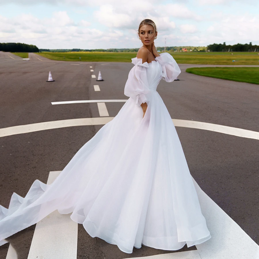 Wedding Dresses Strapless Ruched Bodice Ball Gowns with Detachable Long Sleeves