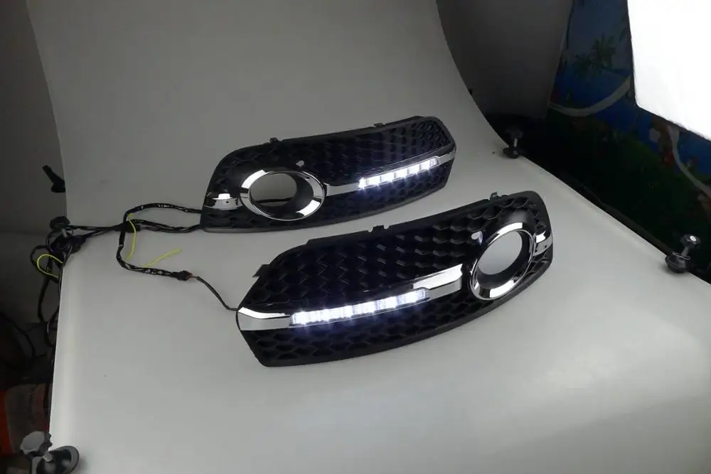 Подходит для Audi Q5 10-13 A6L автомобиля DRL вождения дневного света DRL с мигающим желтым сигналом поворота противотуманная фара реле дневного света