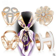 Высокое качество три кольца шелковый шарф Кнопка Мультфильм жемчуг брошь Камелия с бриллиантом булавка кристалл шаль Кнопка женский