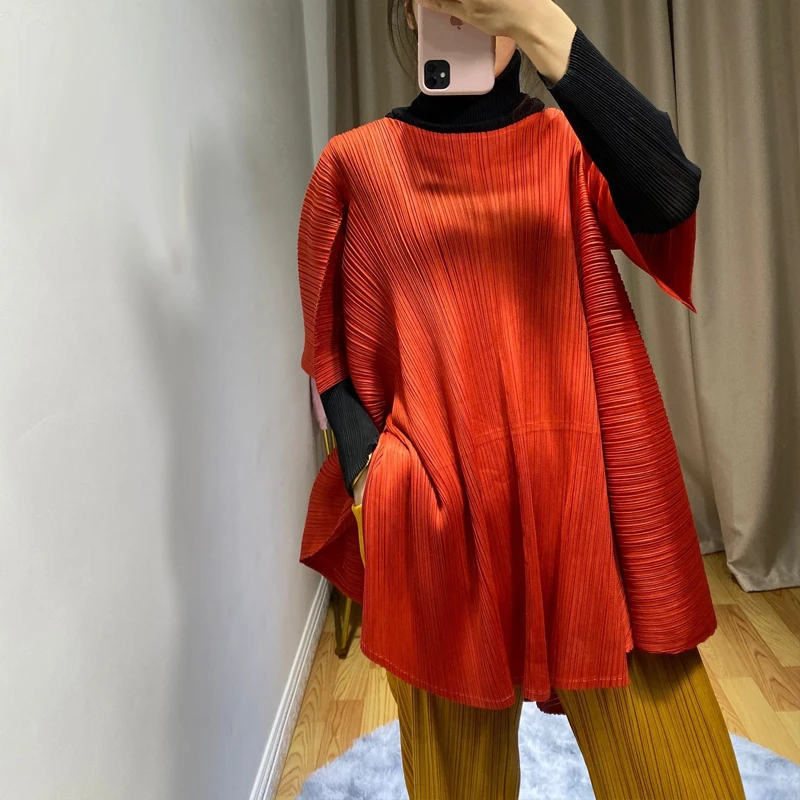 Горячая Miyake складка Половина рукава мода сплошной цвет Свободный плащ