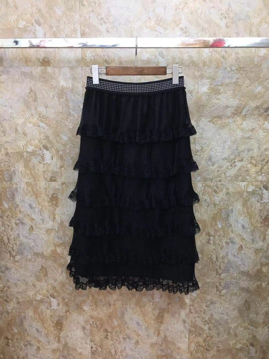 

In early autumn of 2019, the new woman's elastic waist, wooden ear edge stitching pure color huai-tai hemispheric skirt 727